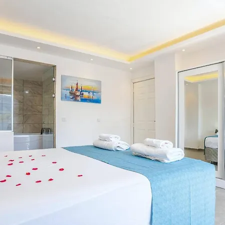 Villa 3 Bedroom - 6968 *